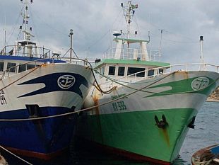 mazara-pescherecci-allancora-per-il-maltempo-tre-bloccati-a-lampedusa-chi-riuscira-a-pagare-i-tributi