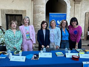 partanna-ciclo-prevenzione-convegno-sulla-endometriosi-e-presentazione-del-libro-avevo-un-fuoco-dentro