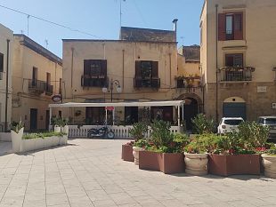 mazara-che-fine-hanno-fatto-i-cestini-della-spazzatura-nel-centro-storico