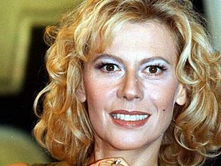 37-anni-dell-avis-sabato-al-teatro-comunale-daniela-poggi