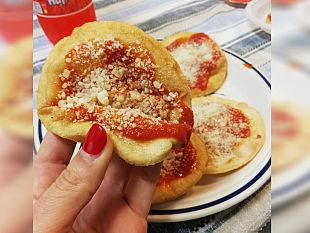 la-ricetta-della-domenica-le-pizzette-fritte-impossibile-resisterle