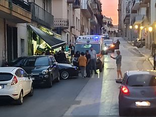 incidente-tra-2-auto-in-pieno-centro