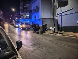 auto-si-cappotta-in-corso-generale-medici-ad-alcamo-intervengono-i-vigili-del-fuoco