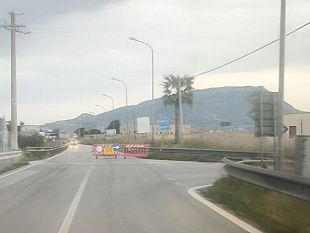 disagi-sulla-sp-21-per-cedimento-stradale-allaltezza-delle-saline