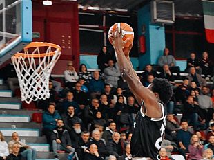 trapani-shark-anche-a-rieti-e-vittoria-in-rimonta