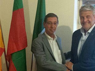 il-burkina-faso-a-blue-sea-land-2015