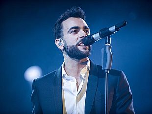 marco-mengoni-sceglie-le-saline-di-trapani-per-il-video-teaser-del-suo-nuovo-album