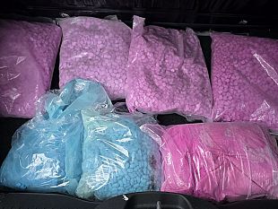 mazara/marsala-sequestrati-dalla-polizia-16-kg-di-ecstasy-arrestate-2-persone