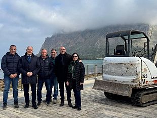 custonaci-avviati-lavori-per-un-parco-giochi-sul-lungomare-di-cornino