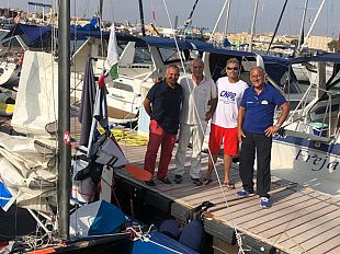 la-lega-navale-di-mazara-del-vallo-accoglie-andrea-barbera-atleta-impegnato-nel-suo-solo-around-sicily
