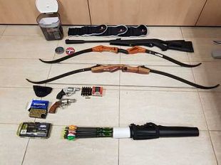 trapani/aeroporto-birgi-arrestato-americano-atterrato-con-armi-e-marijuana