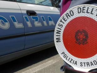indagini-della-polizia-portano-al-sequestro-di-20-mezzi-e-documenti-alterati