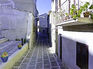fratelli-si-affrontano-in-strada-spari-e-coltellate-ad-alcamo