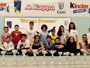 1-prova-regionale-gran-premio-giovanissimi-a-caltanissetta-la-mazara-scherma-fa-bottino-di-medaglie