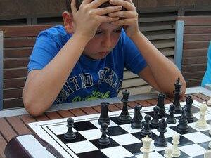 marsala-scacchi-i-fratelli-savalla-sugli-scudi