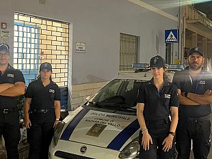 mazara-scippo-sul-lungomare-mazzini-la-pm-ferma-e-denunciati-due-giovani-refurtiva-restituita-al-proprietario