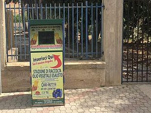 cassonetti-per-la-raccolta-di-olii-esausti-di-provenienza-domestica-posizionati-a-campobello-e-nelle-frazioni