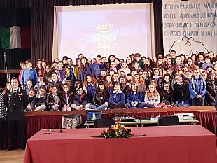 la-legalita-cresce-sui-banchi-di-scuola-incontro-con-larma-dei-carabinieri-alla-ruggero-settimo