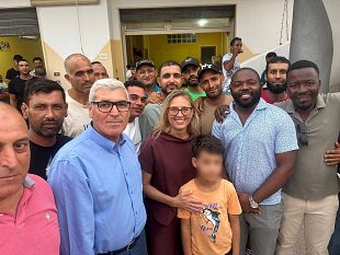 il-sindaco-andreana-patti-e-il-presidente-maniscalco-incontrano-la-comunita-tunisina-di-strasatti