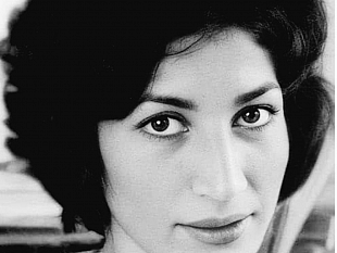 faro-di-posizione-forugh-occhi-neri-e-lincanto-fatale-del-canto