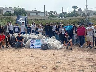mazara-plastic-free-70-volontari-ripuliscono-la-quarara-raccolti-860-chili-di-rifiuti