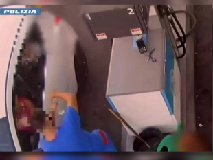 26enne-data-a-fuoco-durante-una-lite-per-un-ragazzo