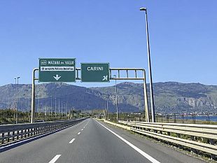 auto-contromano-sulla-palermo-mazara-paura-nella-notte-automobilisti-costretti-a-scansarla
