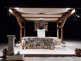 alcamo-marina-inaugurazione-nuova-tettoia-e-sistema-audio-green-per-le-messe-allaperto