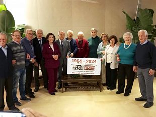 a-sessantanni-dal-diploma-si-riuniscono-gli-ex-alunni-della-va-del-liceo-scientifico-di-marsala