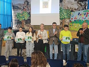 lic-lombardo-radice-pappalardo-festeggia-gli-alberi-e-la-bellezza-della-natura