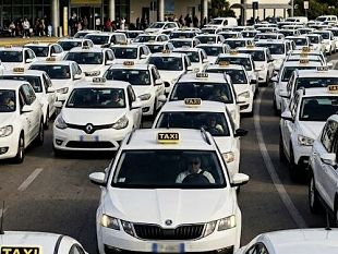 taxi-in-rivolta-a-birgi-sciopero-di-due-giorni-per-dignita-e-servizi-migliori