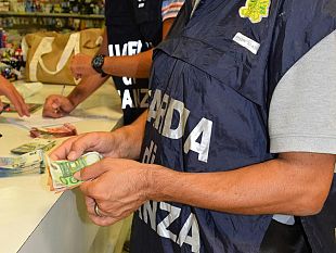 gran-bazar-di-prodotti-cinesi-scoperto-vorticoso-giro-di-false-fatture-emesse-da-31-cartiere-aventi-sede-in-varie-citta-ditalia