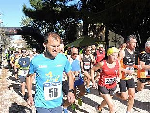 podismo-alla-seconda-edizione-del-cross-fondo-auteri-doppio-record-e-vittorie-assolute-di-nathalie-martoglio-e-francesco-ala