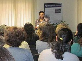 marsala-primarie-pd-entusiasmo-e-grandi-consensi-tra-gli-operatori-del-settore-psico-sociale-che-questa-mattina-hanno-incontrato-annamaria-angileri