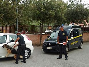 blitz-della-guardia-di-finanza-arrestati-due-spacciatori