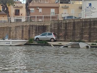 mazara-permane-allerta-marrobbio-nel-fiume-mazaro-due-piccoli-natanti-a-picco-nella-notte