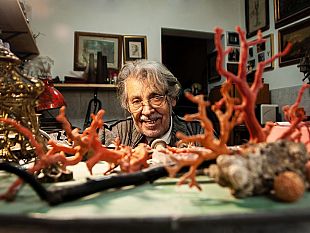 il-corallo-anima-di-trapani-maestria-e-tradizione-in-passerella