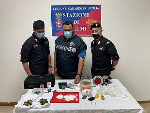 salemi/salemi-cocaina-nascosta-in-un-barattolo-di-riso-arrestato-60enne-per-spaccio