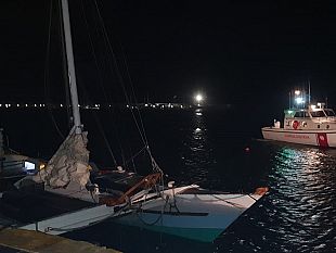 mazara/catamarano-alla-deriva-in-prossimita-di-capo-granitola