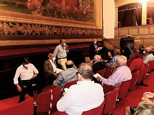 campagna-vaccinazione-covid-la-direzione-asp-incontra-sindaci-e-medici