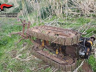 trapani-anziano-agricoltore-schiacciato-da-un-trattore-tratto-in-salvo-dai-carabinieri