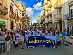 orgoglio-castelvetranese-organizza-da-lunedi-un-sit-in-permanente-nel-sistema-delle-piazze-per-liberare-la-citta-dai-rifiuti