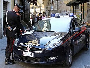 controlli-straordinari-dei-carabinieri-due-arresti-e-una-denuncia-sanzioni-agli-esercizi-commerciali