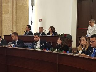 mazara-oggi-consiglio-comunale-rovente-nasce-gruppo-psi-italia-viva-che-rompe-m5s-e-futuristi-e-rafforza-la-variegata-maggioranza-del-sindaco-quinci-il-consiglie