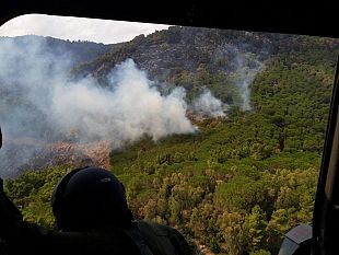 incendio-di-altofonte-mezzi-di-soccorso-arrivati-anche-da-trapani-birgi