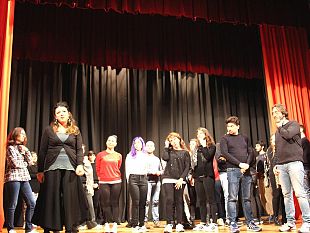 marsala-al-via-il-laboratorio-formativo-dimprovvisazione-teatrale-diretto-da-alessio-piazza-vi-partecipano-venticinque-allievi