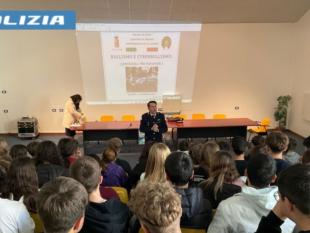 alcamo-e-castellammare-polizia-di-stato-incontra-studenti-per-la-giornata-contro-il-bullismo