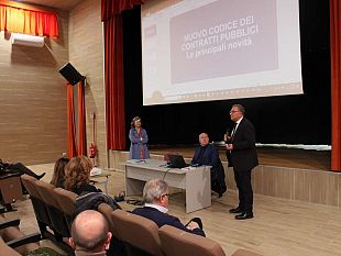 ad-erice-il-seminario-formativo-sul-codice-dei-contratti-pubblici-col-professor-francesco-armenante