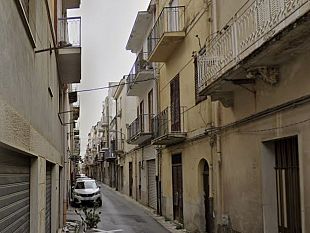 dramma-in-via-roma-ad-alcamo-ventiseienne-trovato-morto-in-casa