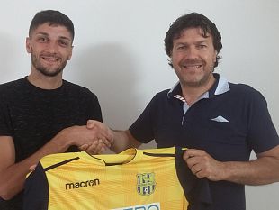 mazara-calcio-dalla-parmonval-arriva-il-centrocampista-caronia